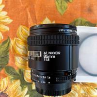 Nikon AF D 85 mm 1.8