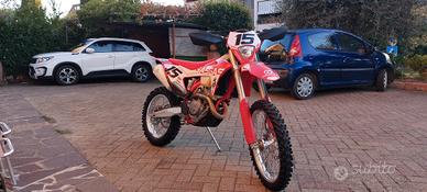 GASGAS EC250F,  28  ORE totali COME NUOVA