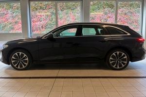 AUDI A5 Business Avant Business Advance