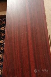 Boiserie in legno scuro per taverne, pub-birrerie