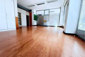 ZONA SAN QUIRINO: AMPIO UFFICIO