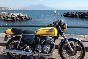 Honda cb 750 four super sport
