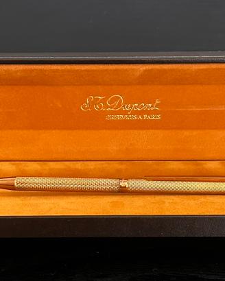 Penna a sfera ST DUPONT placcata in oro