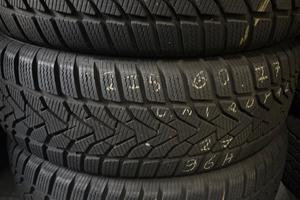 Gomme invernali 215 60 17 seminuove