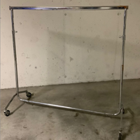 Stand per abbigliamento