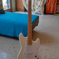Squier Sonic Bronco Arctic White

