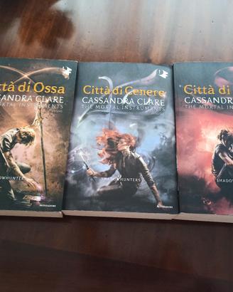 3 Libri della Saga di Shadowhunters 