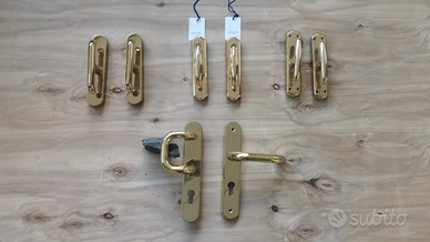 Maniglie finestre e porte