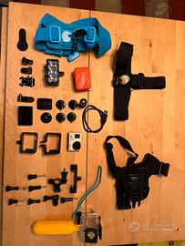 GoPro Hero 3+ White con schermo LCD e accessori