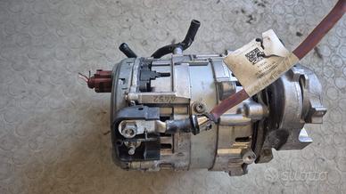 Generatore alternatore benzina Volkswagen 05E90301