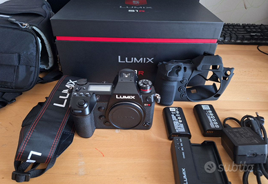 Panasonic Lumix DC-S1R