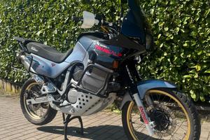 Honda Transalp 600 Rally iscritta moto d'epoca.