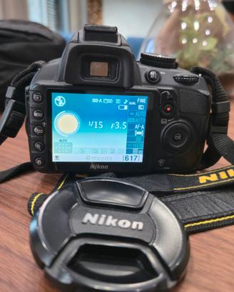 NIKON D3100 18-105 VR