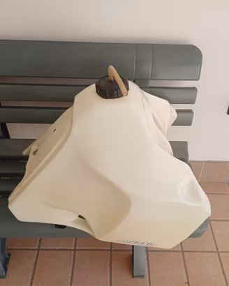 Serbatoio maggiorato Acerbis per Yamaha TT 600