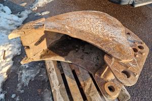 Benna escavatore stretta 18t