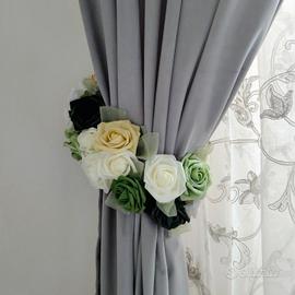 Embrasse floreale per tende fatta a mano