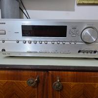 Amplificatore Onkyo HT-R640 da 850 watt.