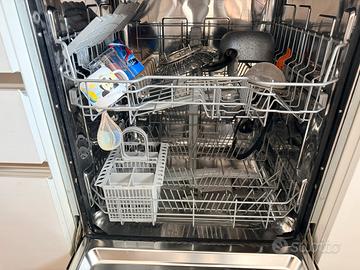 Lavastoviglie Ariston HotPoint