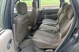 RENAULT Grand Scénic - 2006