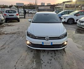 Volkswagen Polo 1.0 EVO 80Cv 5 Porte R-Line BlueMo