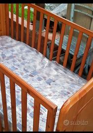 lettino in legno 