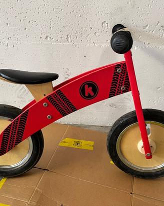 Bicicletta senza pedali  Kiddimoto Kurve Red Tyre