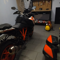KTM 1290 superduke gt