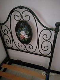 letti in ferro battuto con dipinto