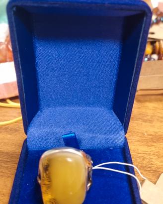 anello  ambra baltica argento  e oro  14 kt
