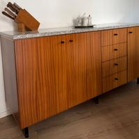 Credenza vintage in legno e granito