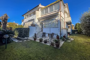 Villa di 160 m² con 4 locali a Fiumicino