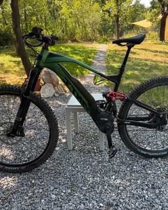 E-MTB FANTIC Integra XTF 1.5 race bi ammorizzata