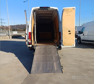 Iveco daily furgone con sponda euro 6b