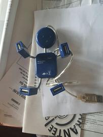 Hub USB 4 Porte Vintage a forma di Robottino