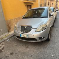Lancia Y