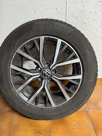 Cerchi in lega Volkswagen da 17 con gomme M+S
