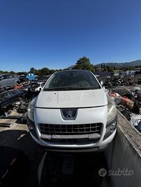 Ricambi muso portellone peugeot 3008