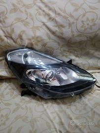 Faro renault Clio