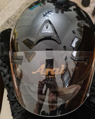 casco ARAI MAVERICK