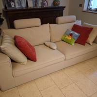 Divano  Doimo Salotti 4 posti con pouf