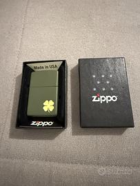 Accendino Zippo originale motivo quadrifoglio