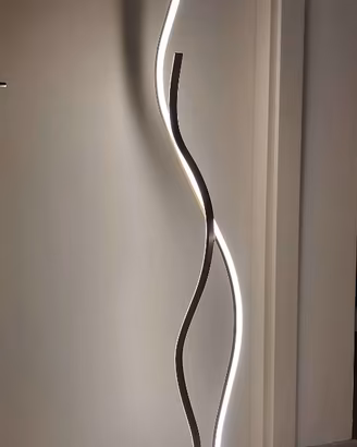 Lampada led a piantana come nuova