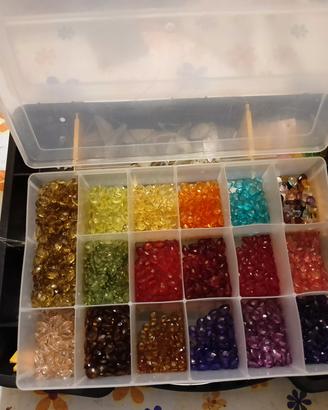 stock accessori per bigiotteria