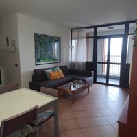 Bilocale arredato con balcone