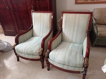 Eleganti poltrone celesti