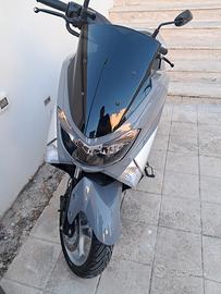 Yamaha nmax 125