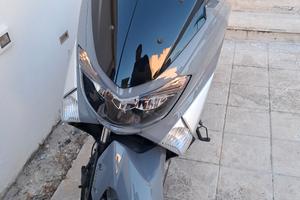 Yamaha nmax 125