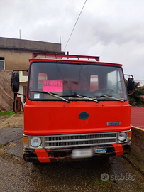 Camion om 50 ribaltabile