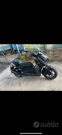 Xmax 300 in perfette condizioni