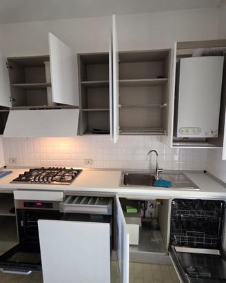 Cucina lineare 300 cm + Modulo 90 cm (con elettr.)